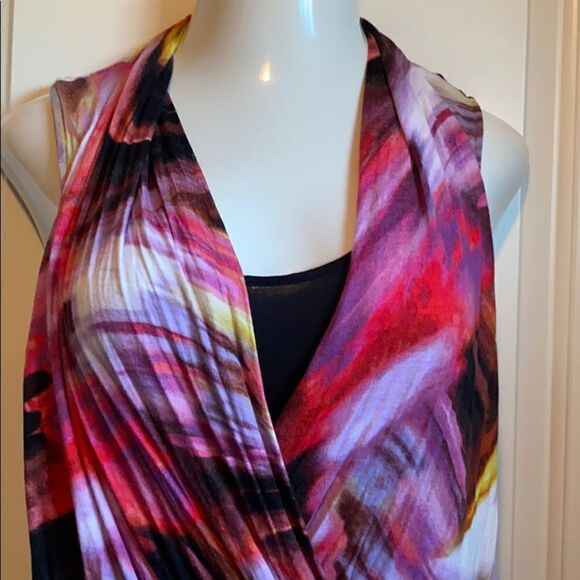 Jennifer Lopez top  - Picture 1 of 6